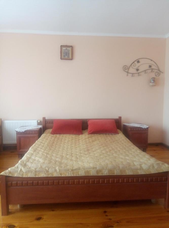 Park House Hotel Pochaiv Buitenkant foto